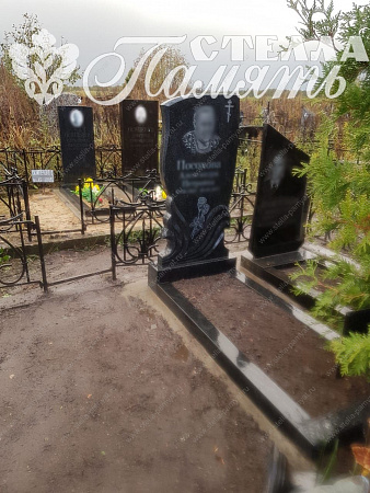 Вертикальный гранитный памятник 1165